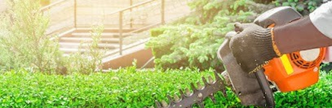 Total Lawncare and Scapes LLC Cover Image